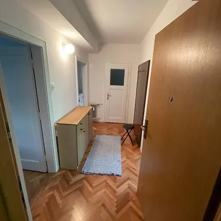 Διαμέρισμα Spacious - & Peaceful *