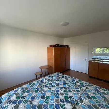Διαμέρισμα Spacious - & Peaceful *