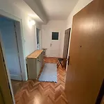 Apartment Spacious - & Peaceful *